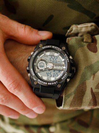 водостійкий тактичний годинник Besta Sport