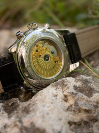 механічний годинник Carnival Masters