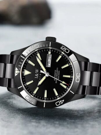 механічний годинник Carnival Shark 10 Bar