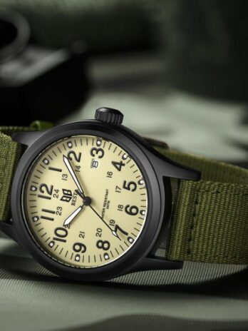 тактичний годинник Besta Command Green