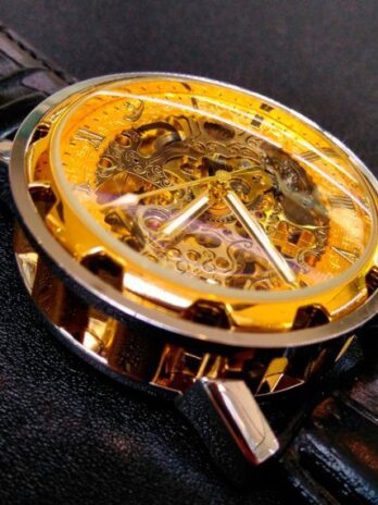 механічний годинник Winner Simple з автозаводом