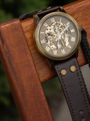 механічний годинник Winner Salvador